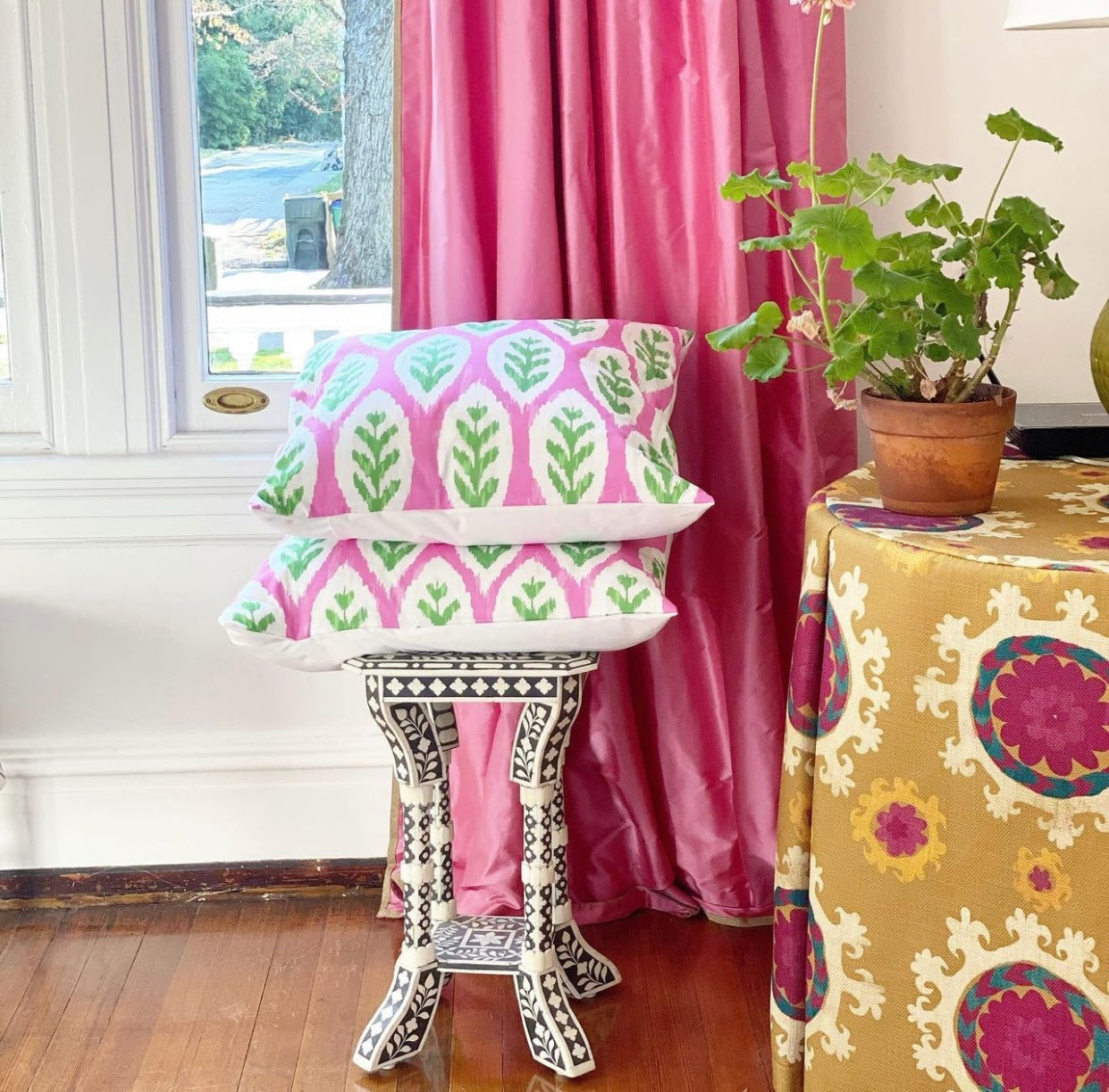 Dana Gibson Louvre Ikat in Pink, Square/Lumbar